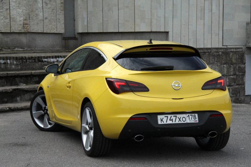 Opel Astra GTC 2017