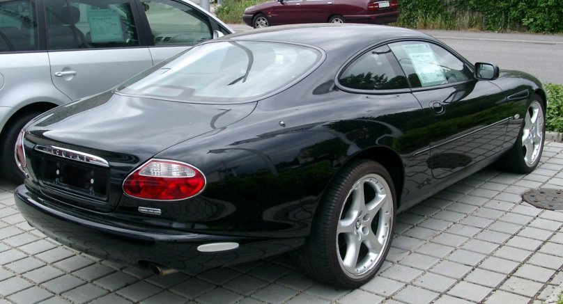 Jaguar xk8 x100