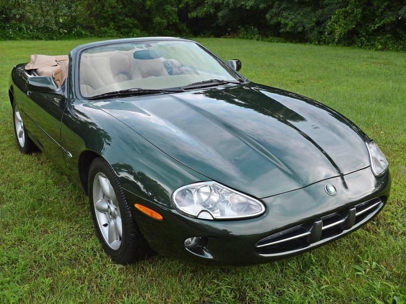 Jaguar xk8