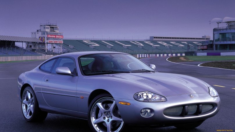 Ягуар XKR 2001