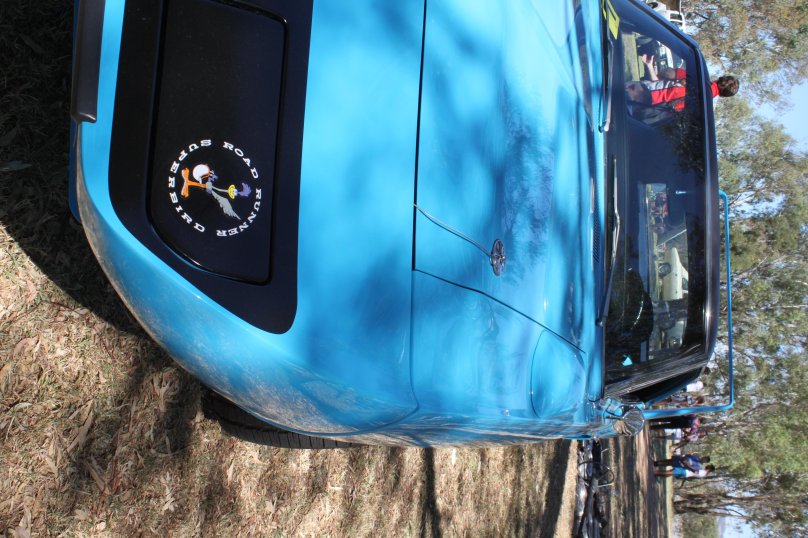 Plymouth Superbird с глазами