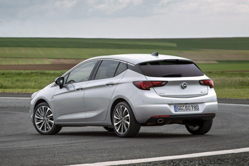 Opel Astra k 2017
