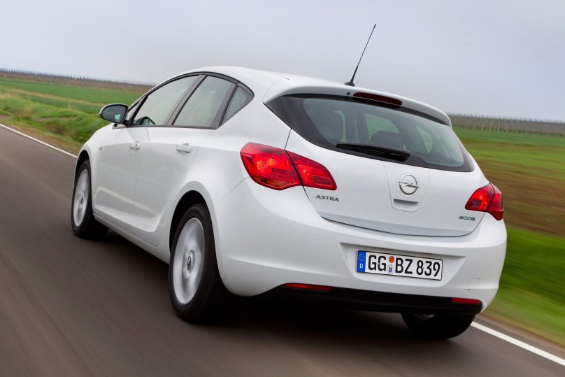 Opel Astra j 2010