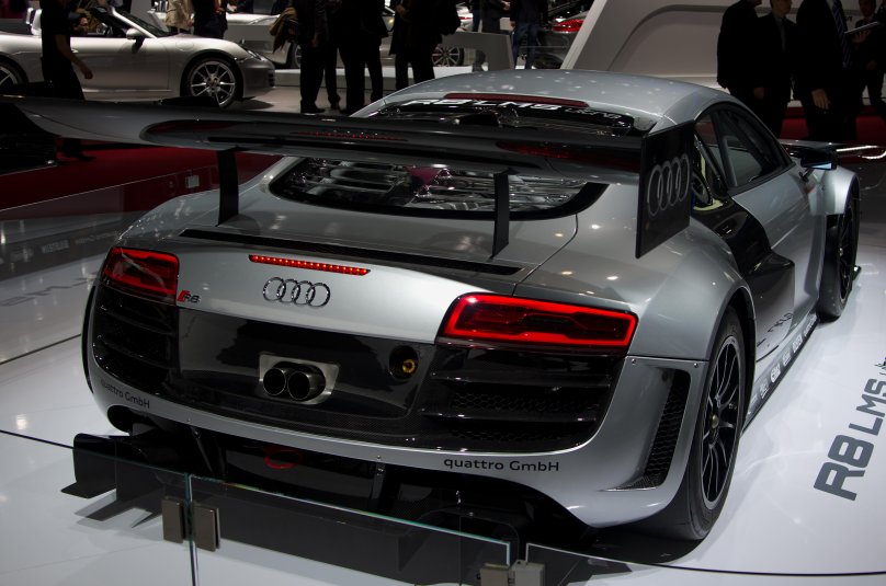 Audi r8 LMS