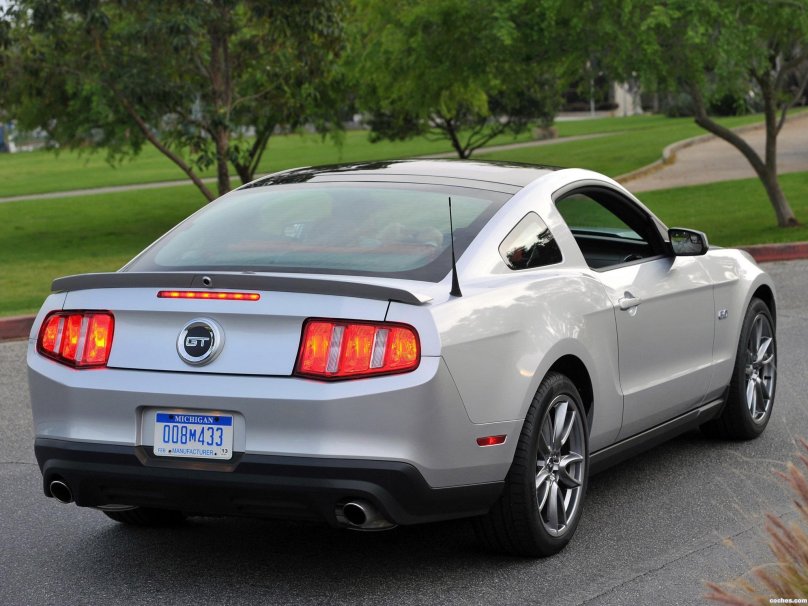 Ford Mustang gt 2010