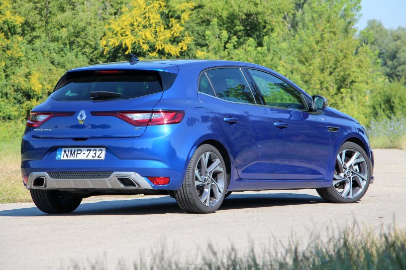 Рено Меган 4 седан