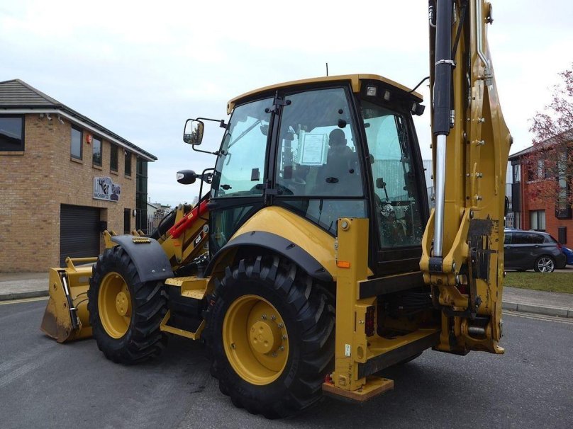 Экскаватор-погрузчик Caterpillar 434