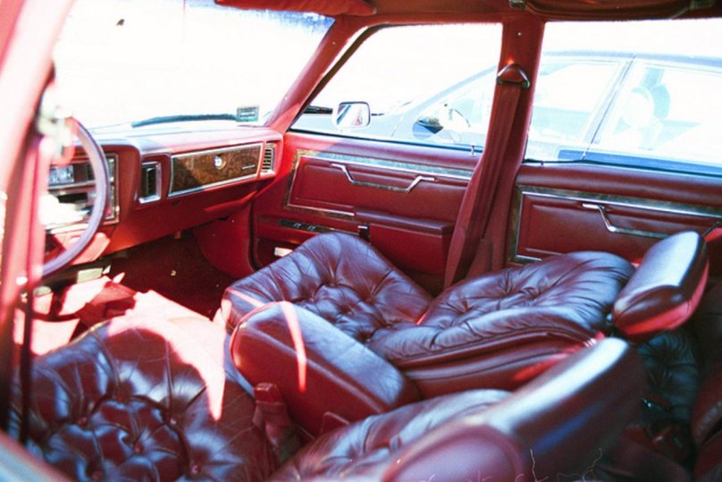 Chrysler Fifth Avenue 1988 салон