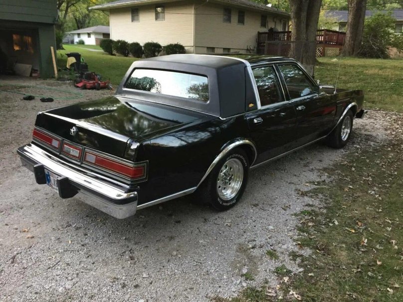 Chrysler Fifth Avenue 1984