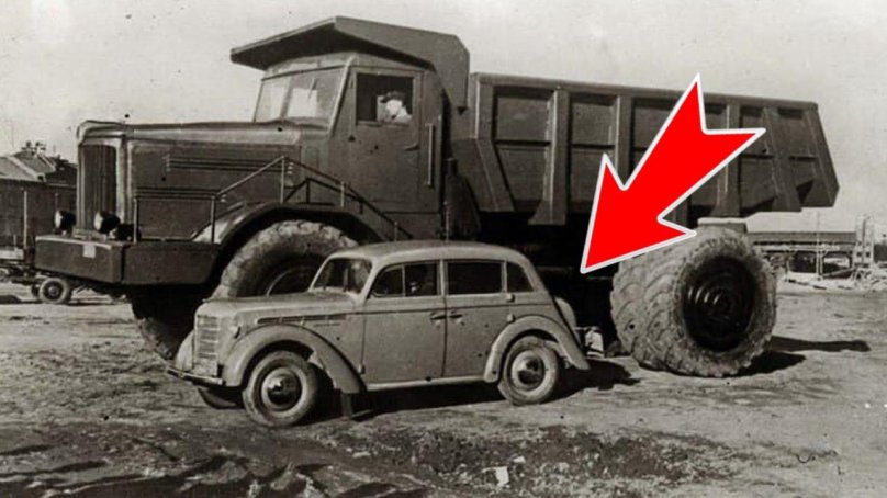 Карьерный самосвал МАЗ 525