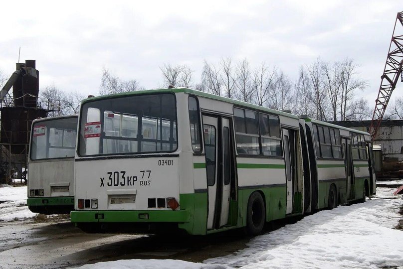 Ikarus 211