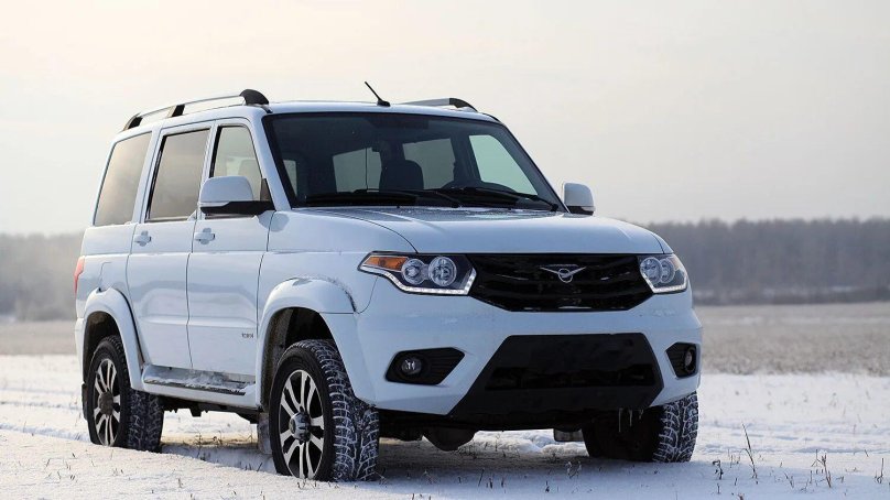 УАЗ Патриот 2015 белый