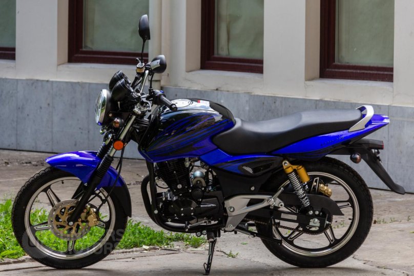 Рейсер Магнум 200