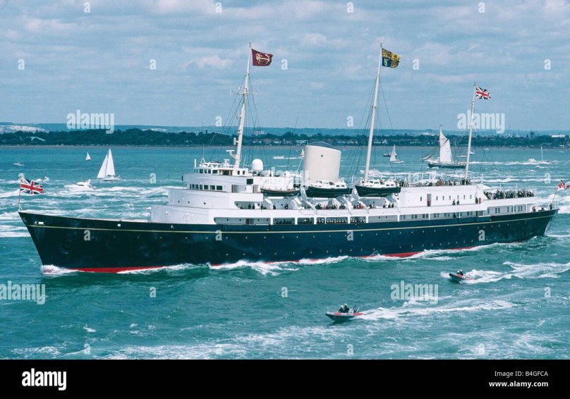 Королевская яхта Британия