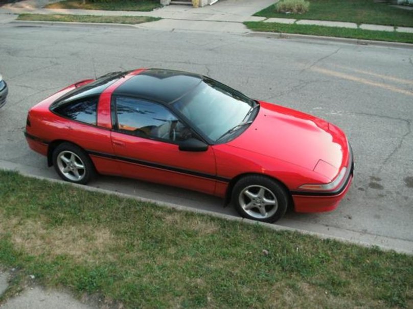 Английская машина Плимут лазер