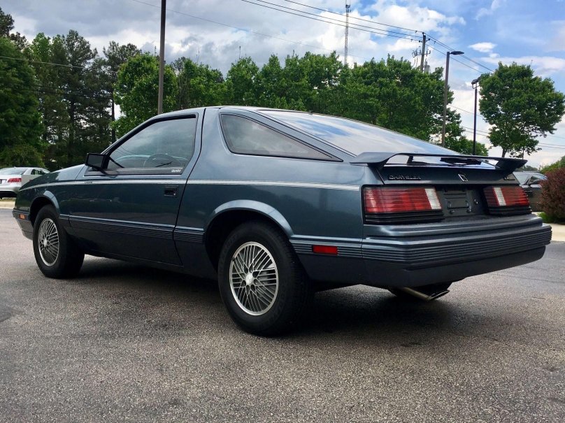 Крайслер лазер 1984