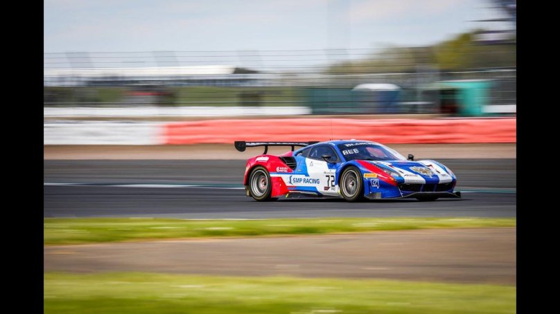Ferrari 488 smp Racing