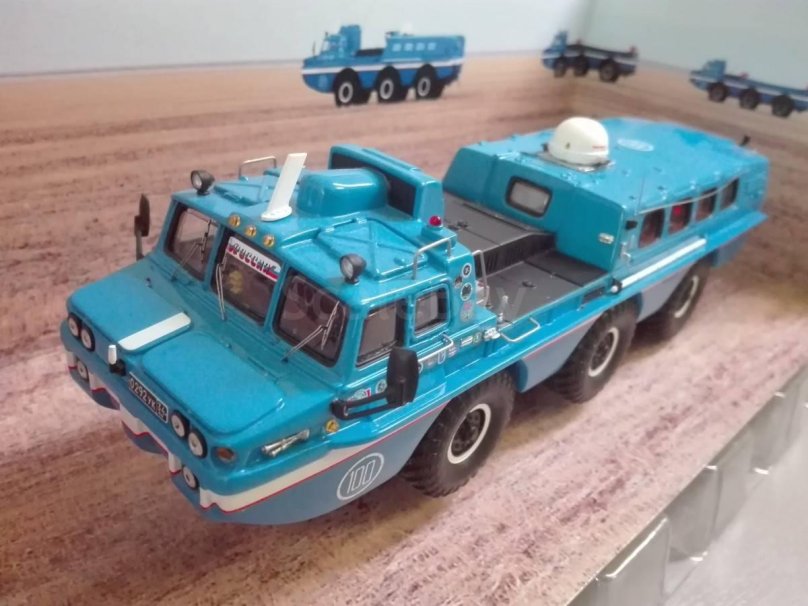 Модель ЗИЛ-49061