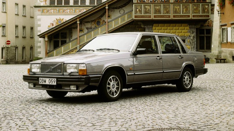 Volvo 760 седан