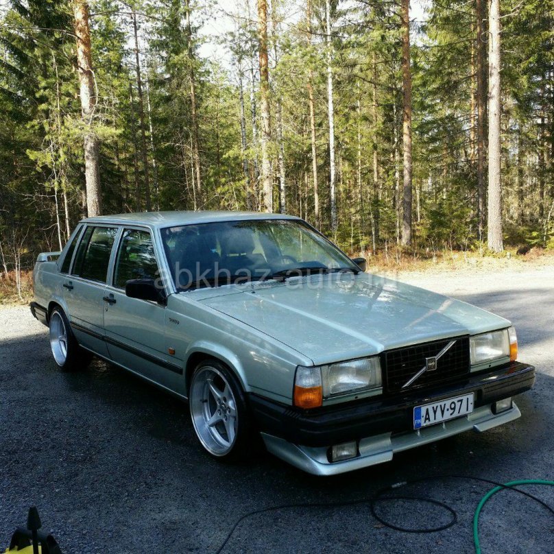Volvo 740 седан