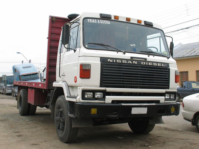 Nissan Diesel l6 230
