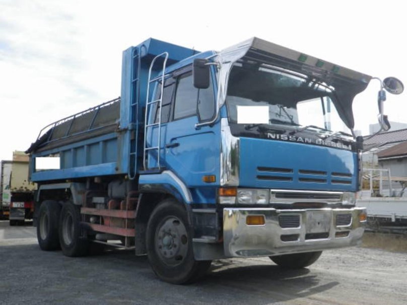 Nissan Diesel cw520