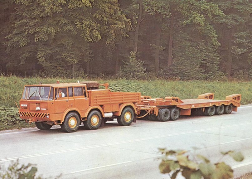 Tatra t813
