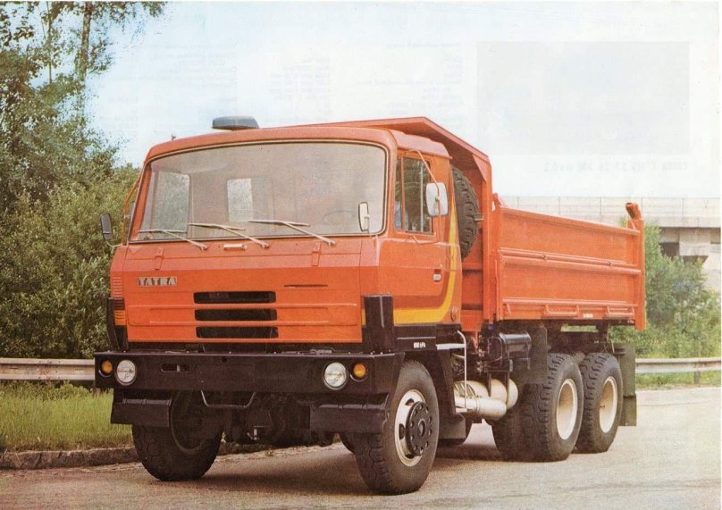 Татра t815