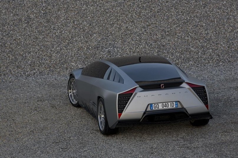 Концепт-кар Italdesign-Giugiaro Quaranta