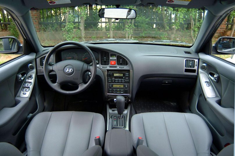 Hyundai Elantra XD 2006 салон