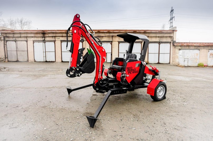 Экскаватор ред