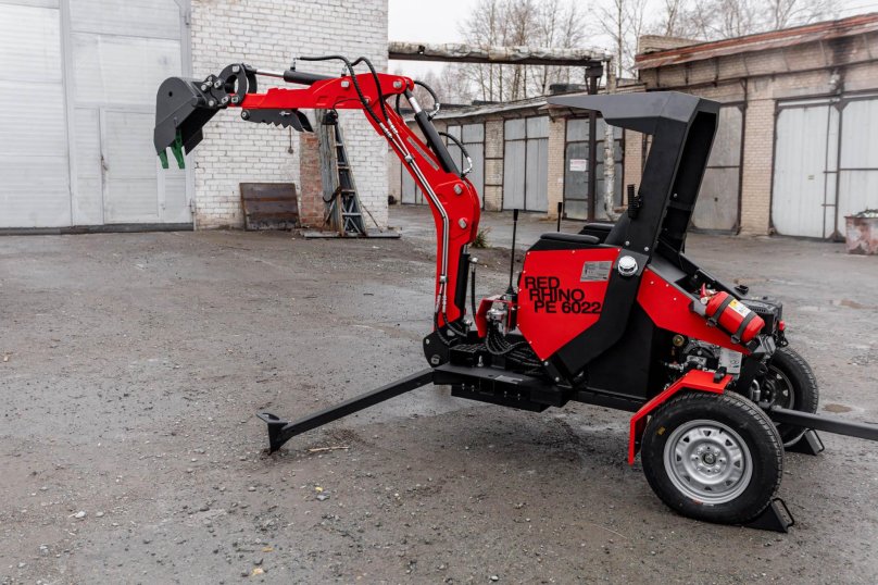 Мини экскаватор Red Rhino