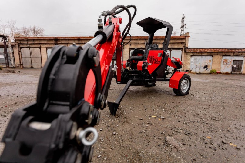 Прицепной экскаватор