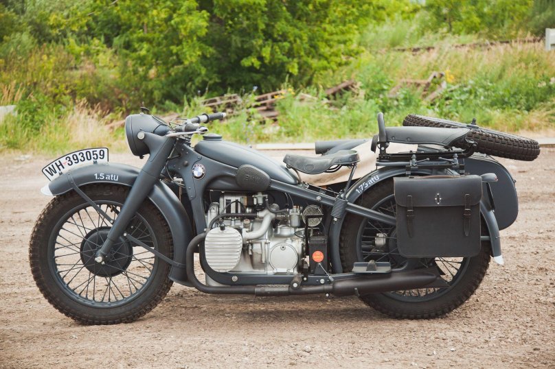 Немецкий мотоцикл БМВ r12