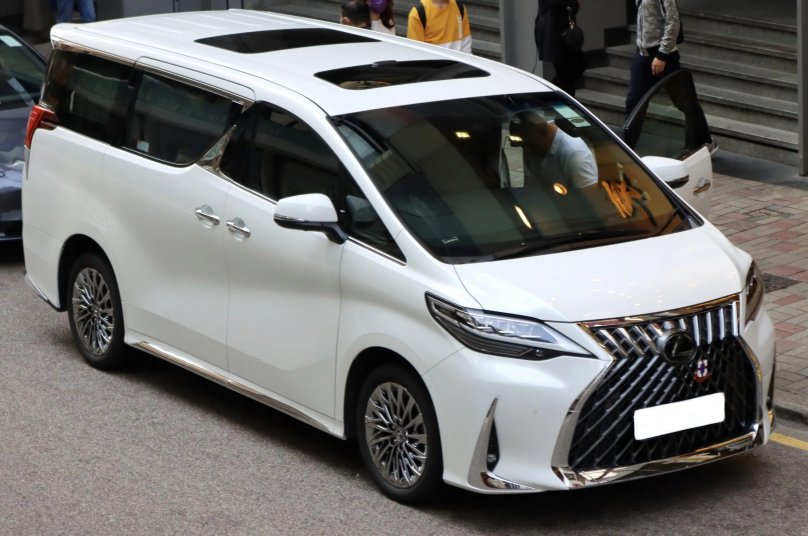 Минивэн Lexus lm300h
