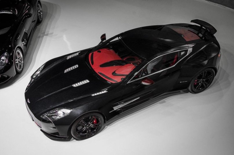 Астон Мартин one 77