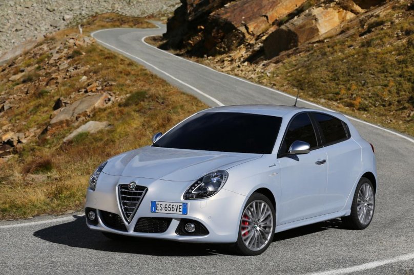 Машина Alfa Romeo Giulietta