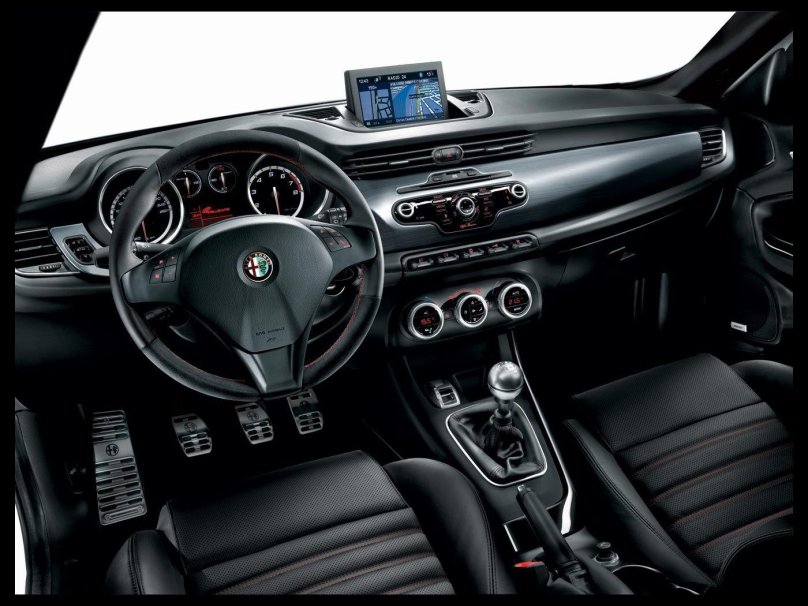 Alfa Romeo Giulietta 2010 салон