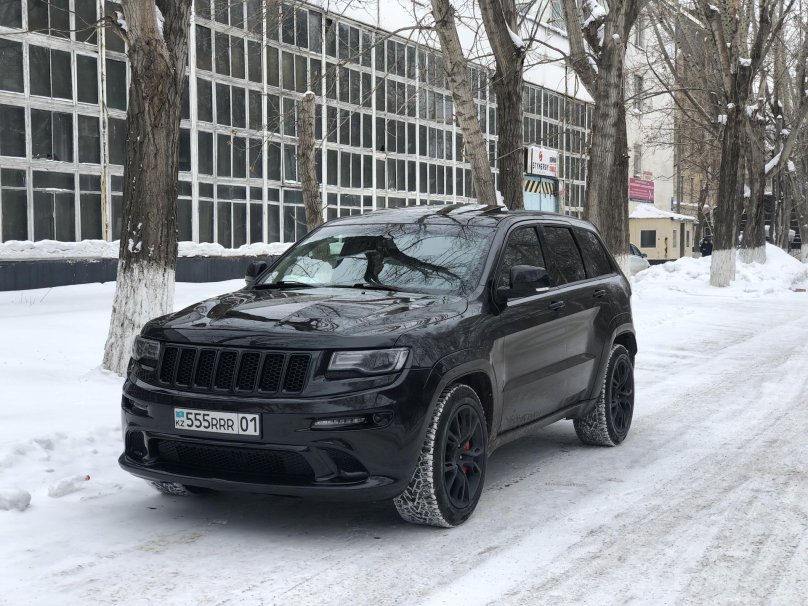 Jeep Grand Cherokee srt8 wk2