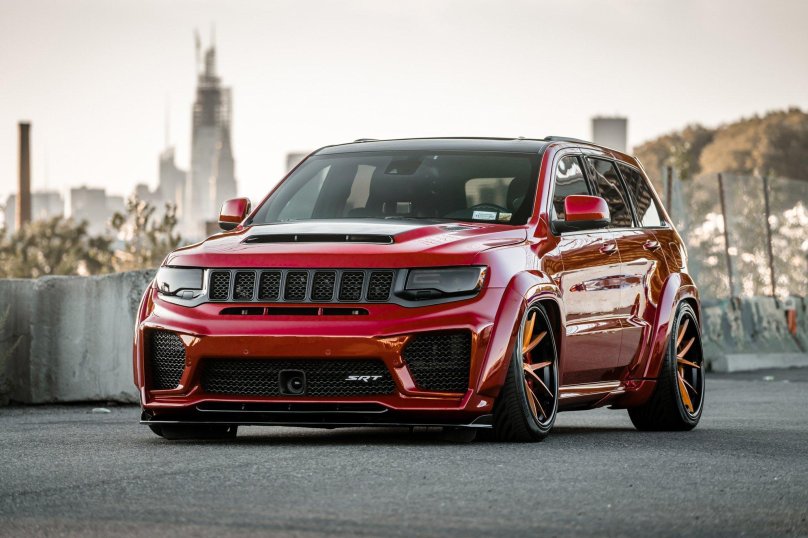 Jeep Cherokee srt8