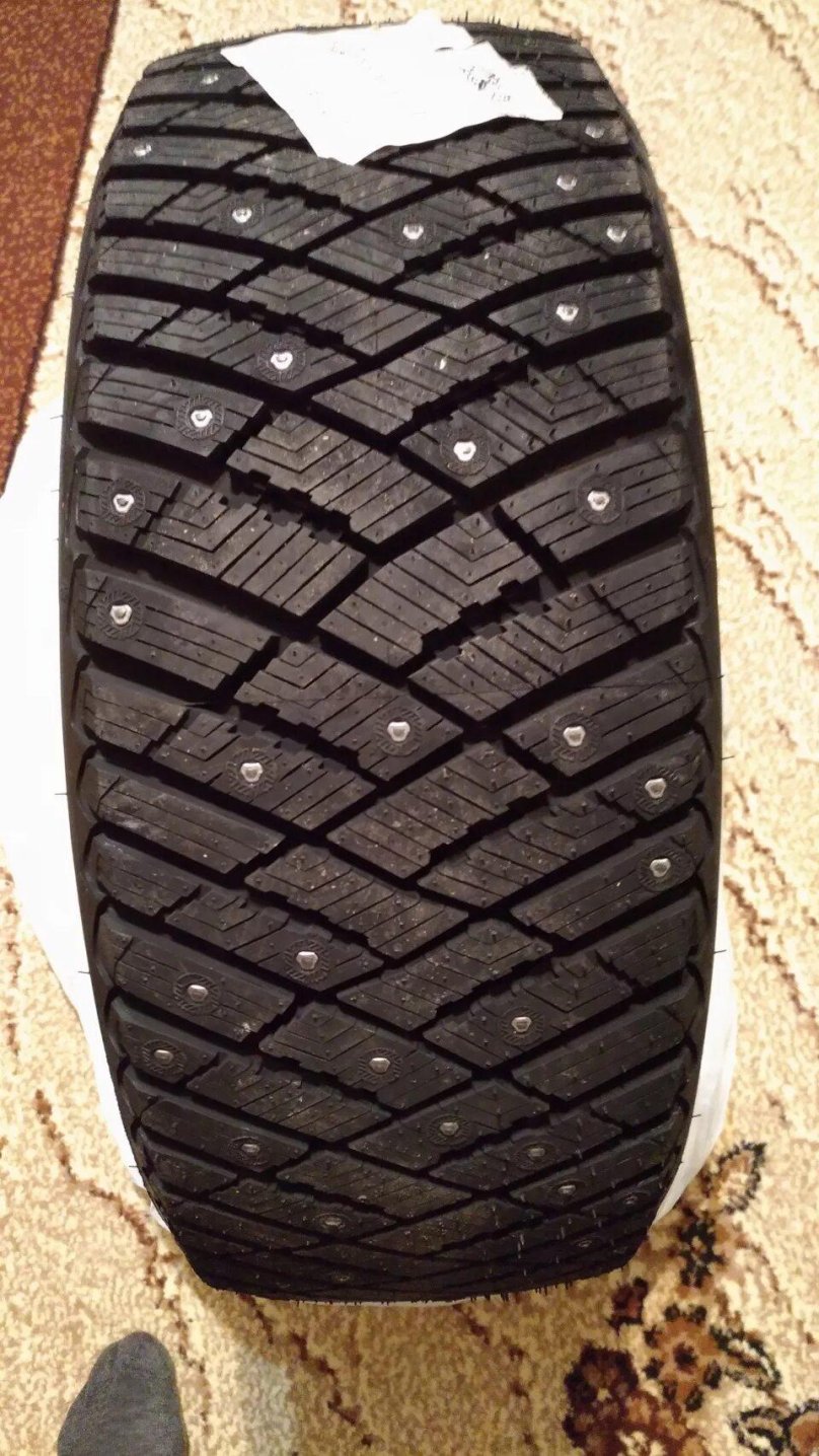 Goodyear ULTRAGRIP Ice Arctic 2