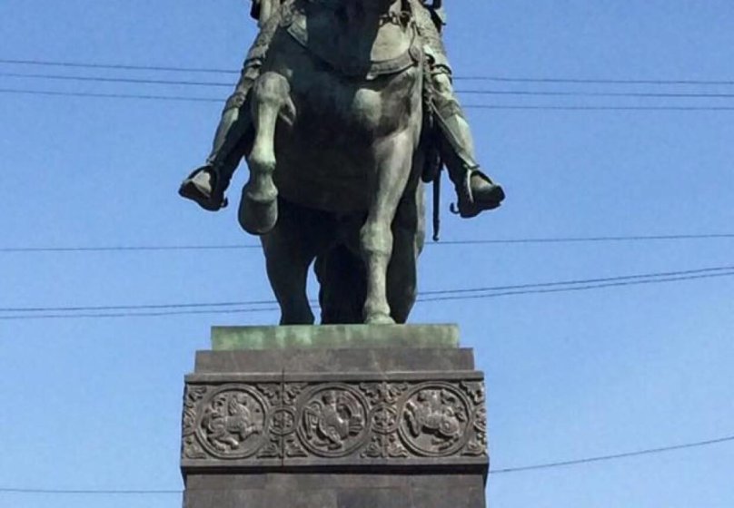 Монумент Юрию Долгорукому в Москве