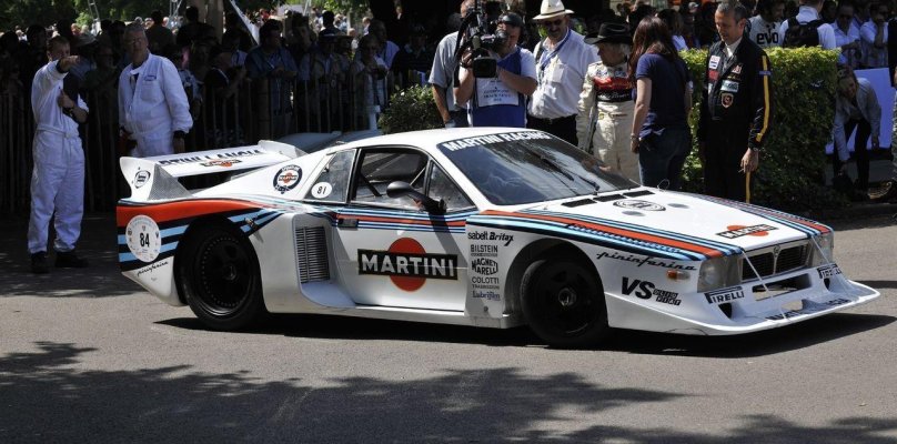 Lancia 037 Martini