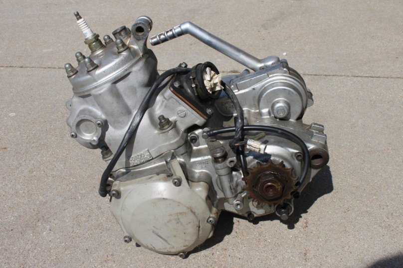 Двигатель Ямаха мотор 250 кубов