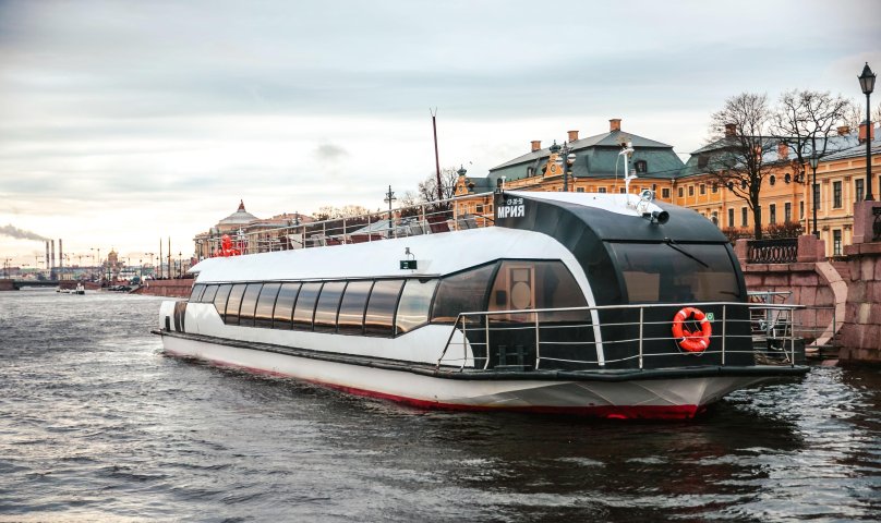 Мрия теплоход СПБ