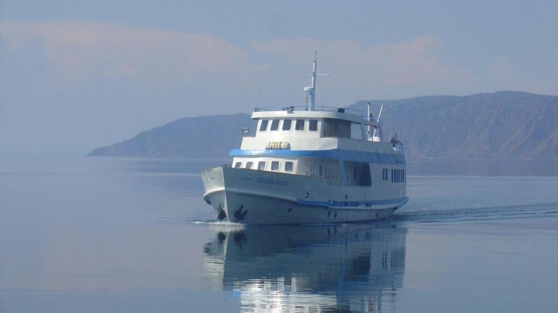 Теплоход Валерий Бухнер Байкал