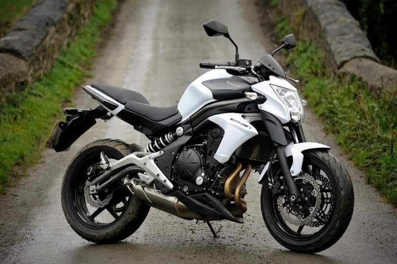 Kawasaki er6n 2012