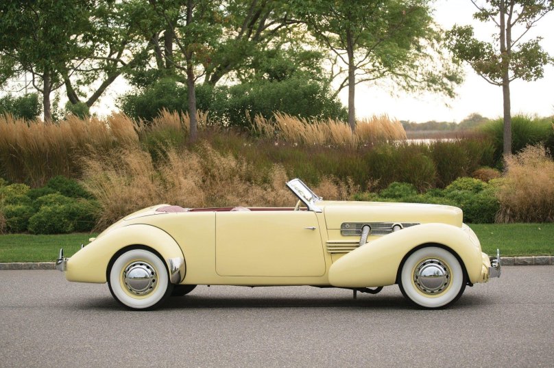 Cord 812 Convertible Phaeton 1937