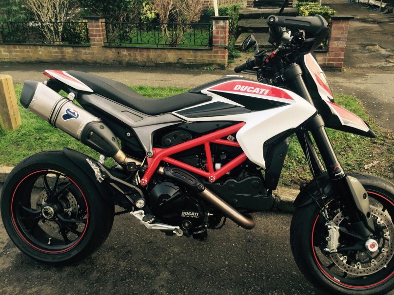 Дукати Hypermotard 2013