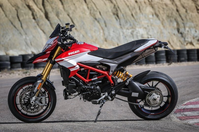Ducati Hypermotard 939